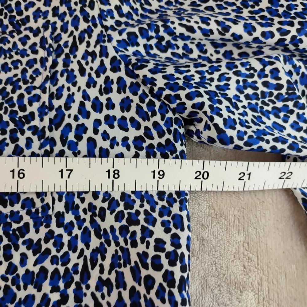 Juicy Couture Blue & White Cheetah print Long Sleeve Blouse Top EUC - Picture 7 of 9